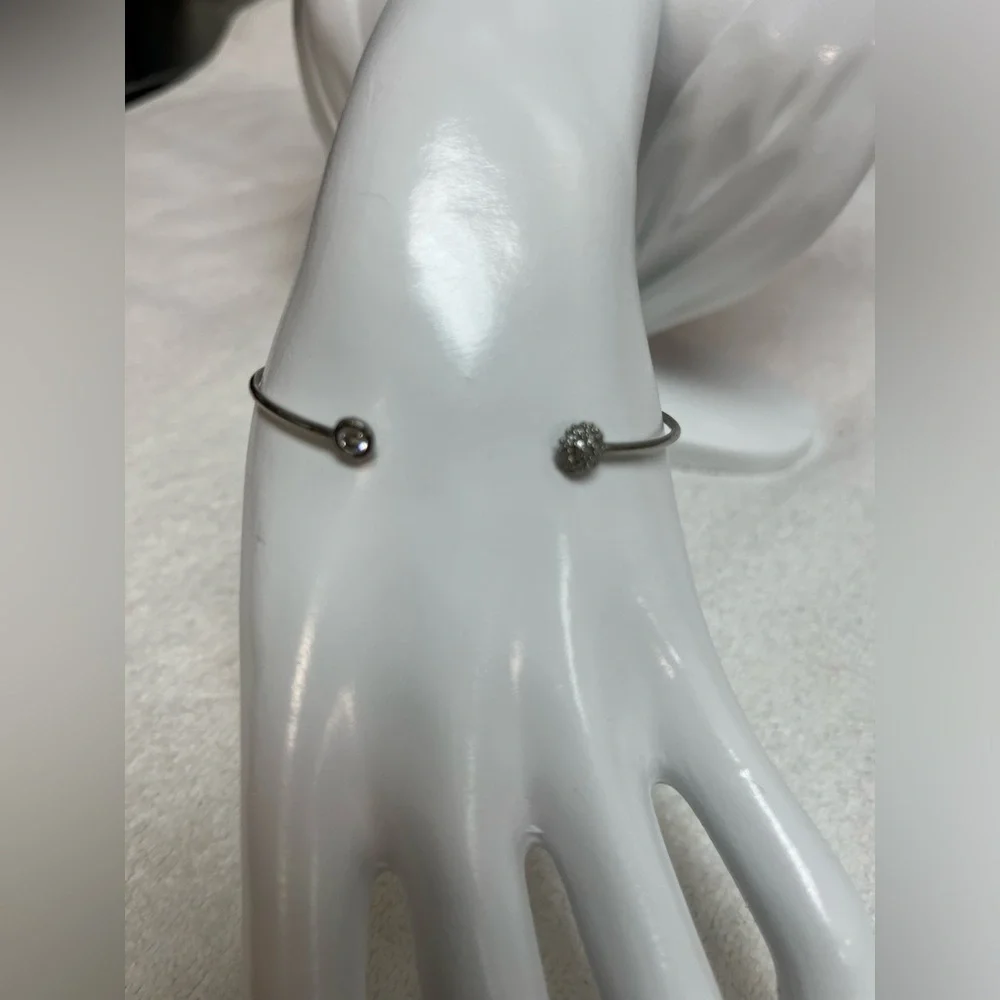 Sleek Classic Shiny Band Bangle Bracelet
